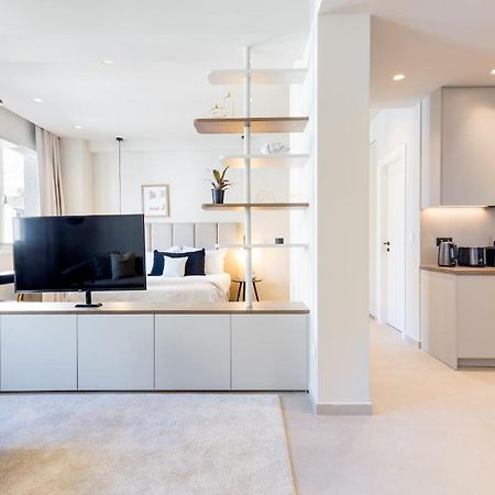 Luxury Apartments In Plaka By Upstreet Atene Esterno foto
