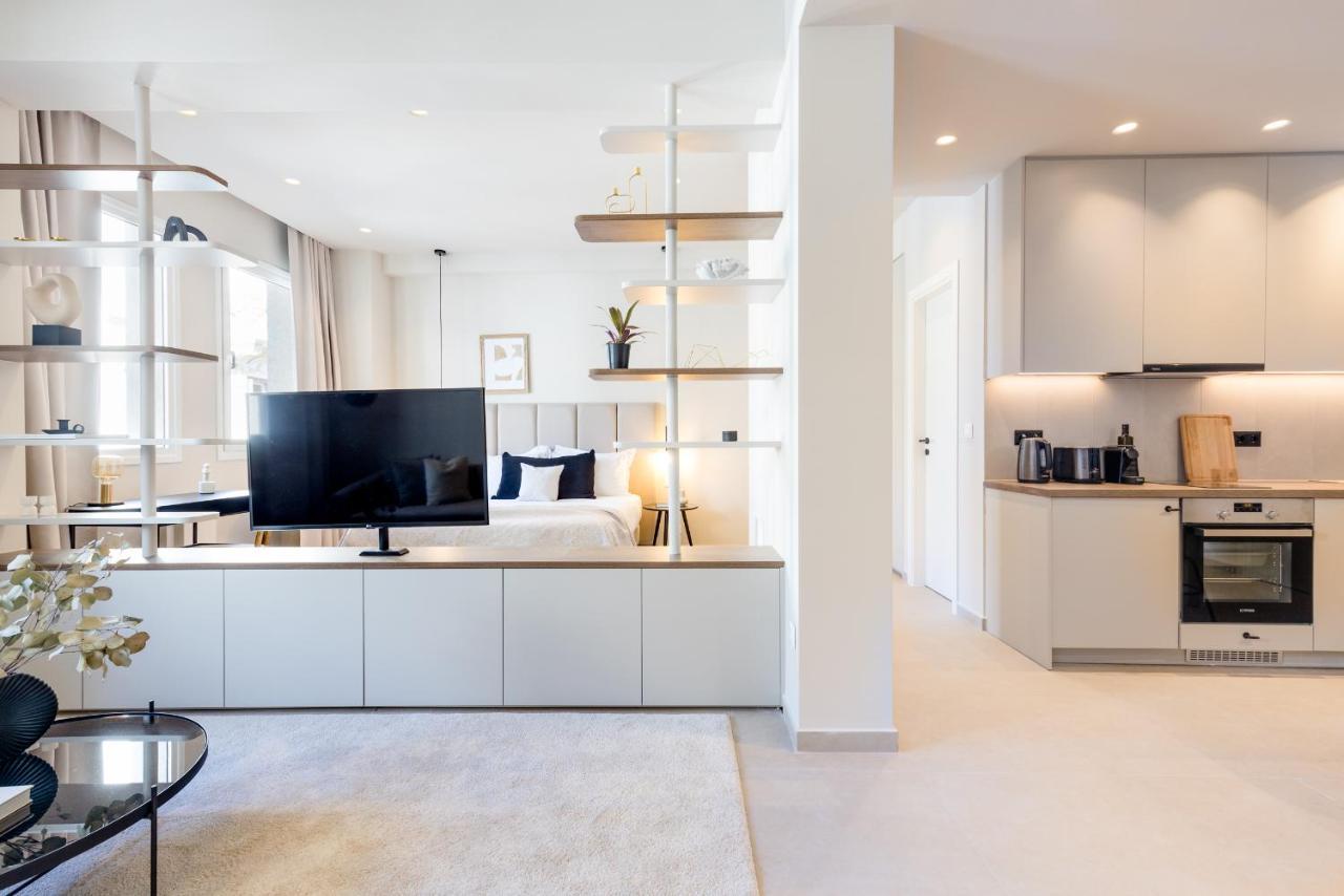Luxury Apartments In Plaka By Upstreet Atene Esterno foto